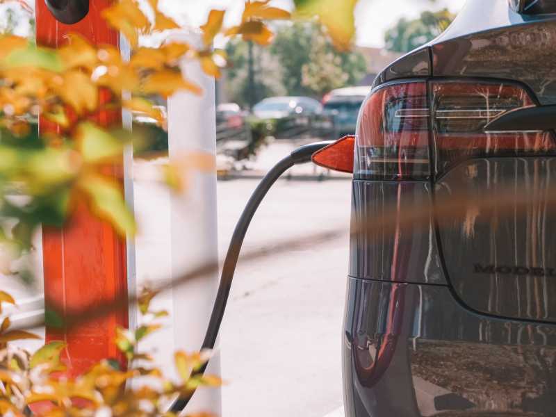 The Impact of Charging Stations on Customer Satisfaction